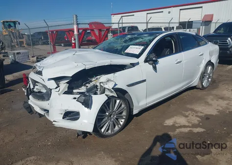 2015 Jaguar Xj z USA, uszkodzony, nr VIN SAJWJ1CD4F8V80635